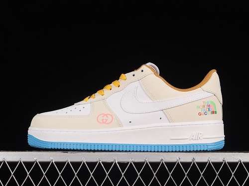 320315122011AIR FORCE 1 07 BLACKWHITEOLD ROYALWOMAN3639MAN4045