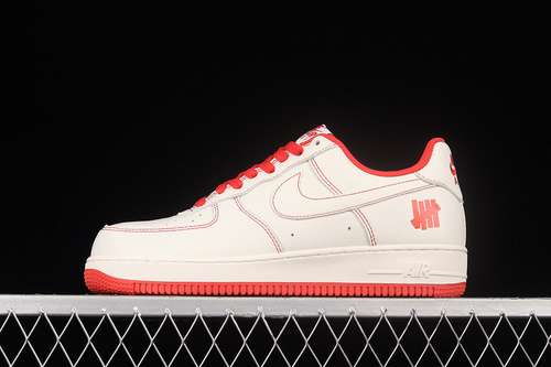 340UN1315801UNDEFEATED X AIR FORCE 1 LOW 07 BEIGEBEIGEREDWOMAN3639MAN4045