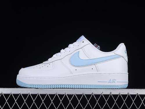 300CV5696962 AIR FORCE 1 07 LOW WHITEBLUEWOMAN3639MAN4045