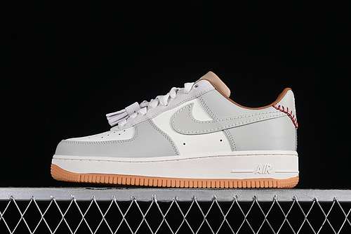 300HF5697001AIR FORCE 1 07 LOW WHITEGREYBROWNWOMAN3639MAN4045