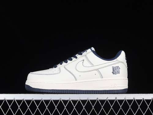 300UN1315800AIR FORCE 1 LOW 07 X UNDEFEATED WHITEDARK BLUEWHITEWOMAN3639MAN4045