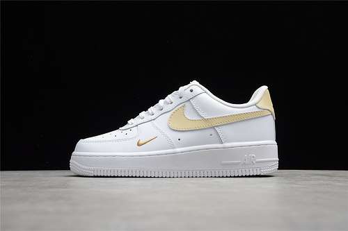 300CZ0270105AIR FORCE 1 LOW 07 ESSENTIAL WHITERATTANRATTANWHITEWOMAN3639MAN4045