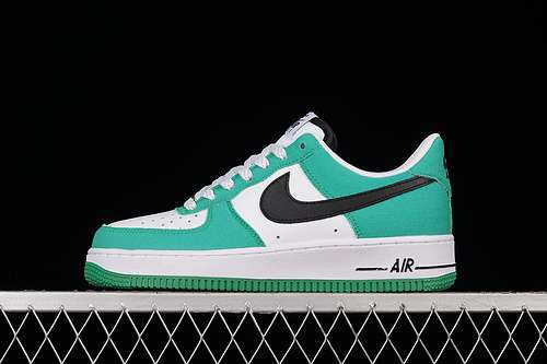 300315122105AIR FORCE 1 07 LOW GREENBLACKWHITEWOMAN3639MAN4045