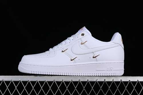 280FV3654111AIR FORCE 1 07 LOW ALL WHITE WHITEGOLDWOMAN3639MAN4045