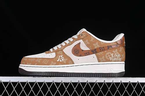 340LX1988006AIR FORCE 1 07 LOW WHITEBROWNWOMAN3639MAN4045