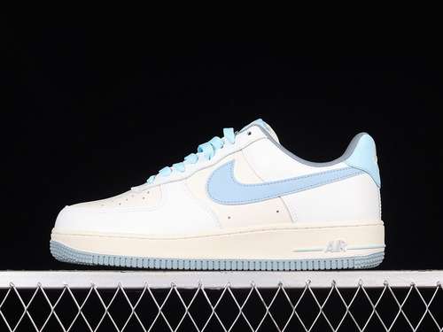 320CW3388202AIR FORCE 1 LOW 07 WHITELIGHT BLUEWHITEWOMAN3639MAN4045