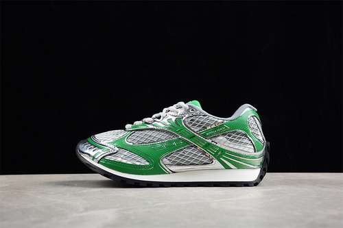 560BOTTEGA VENETA BV ORBIT WHITESILVERGREENWOMAN3539MAN4045