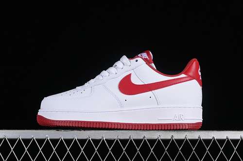 280FV5948105AIR FORCE 1 07 LOW WHITEREDWOMAN3639MAN4045
