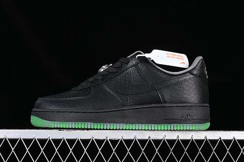 300FQ8822084AIR FORCE 1 07 LOW HALLOWEEN BLACKGREENGREYWOMAN3639MAN4045
