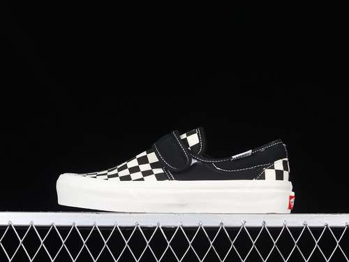 240VN0A3MVARJOSLIPON 47 V DX ANAHEIM FACTORY BLACK CHECKERBOARD BLACKTRUE WHITE
