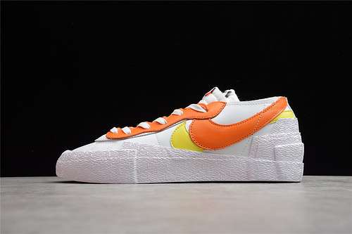 300DD1877100SACAI X BLAZER LOW WHITEMAGMA ORANGEWHITEWOMAN3639MAN4045