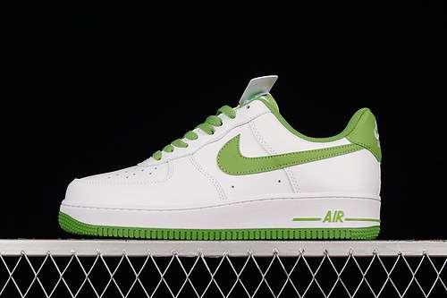 260DH7561105AIR FORCE 1 07 LOW WHITEWHITECHLOROPHYLLWOMAN3639MAN4045