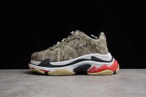 550GUCCI X BALENCIAGA TRIPLE S SNEAKERS BROWNBLACKREDWOMAN3539MAN4046