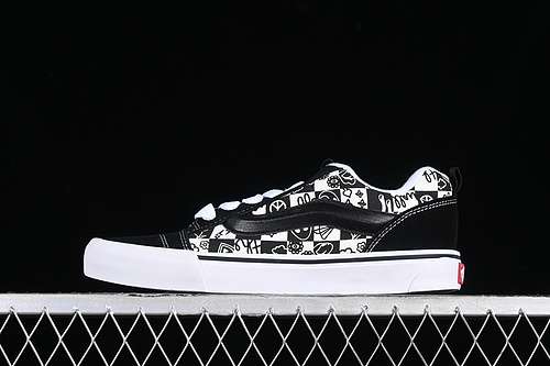 230VN0009QC6BTVANS CLASSICS KNU SKOOL BLACKWHITEWOMAN3539MAN4044