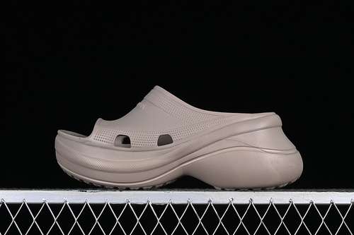 270W1S8E2500BALENCIAGA POOL CROCS BROWNWOMAN3640