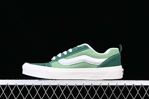 250VN0009QCUY8CLASSICS KNU SKOOL 2023 WHITEGREENWOMAN3539MAN4044