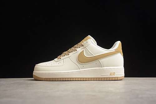 320GL6835002AIR FORCE 1 07 LOW BEIGEKHAKIWOMAN3639MAN4045
