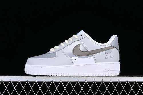 310DD1225005AIR FORCE 1 07 LOW WHITEGREYSILVERWOMAN3639MAN4045