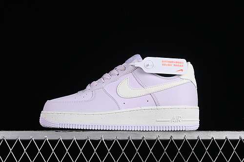 300DV3808500AIR FORCE 1 07 LOW NEXT NATURE BARELY GRAPEWHITEWOMAN35541