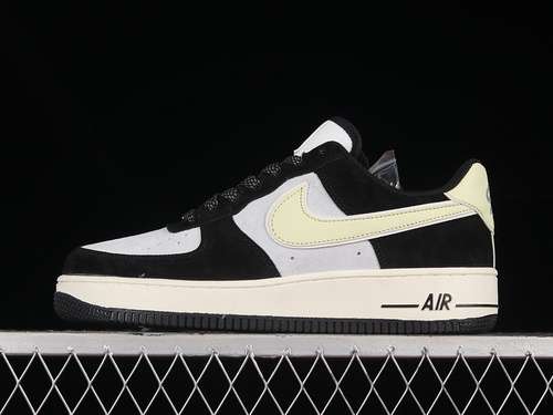 340DE0023806AIR FORCE 1 LOW 07 BLACKWHITECREAMWOMAN3639MAN4045