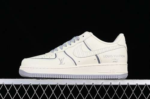 340CT3228200AIR FORCE 1 07 LOW GREYBEIGEWOMAN3639MAN4045