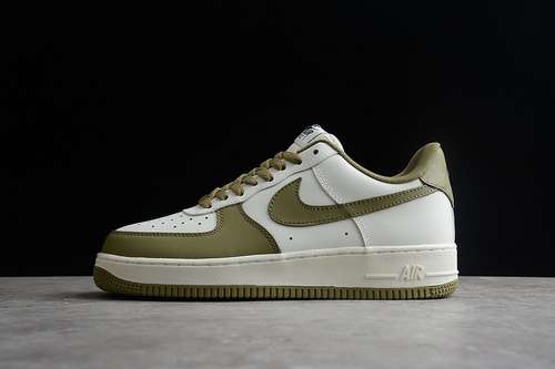 310DD7798176AIR FORCE 1 LOW 07 WHITEWHITEGREENWOMAN3639MAN4045