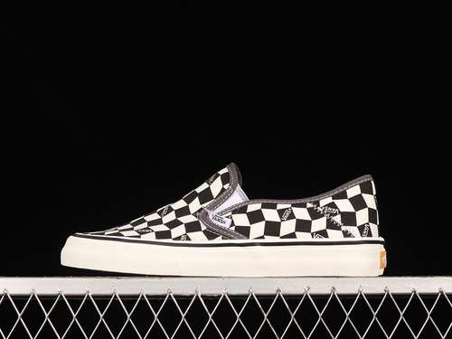 250VN000EYEBWWCLASSIC SLIPON CHECKERBOARD BLACKWHITEWOMAN3539MAN4044