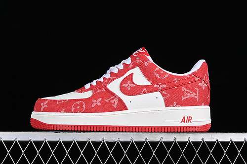 320CW2288111AIR FORCE 1 07 LOW WHITEREDWOMAN3639MAN4045