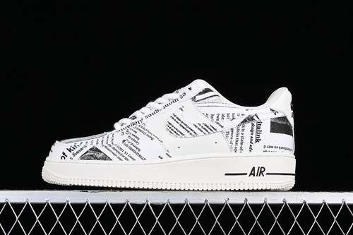 320FB0607033AIR FORCE 1 07 LOW WHITEBLACKWOMAN3639MAN4045