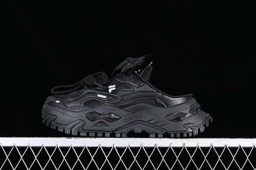 270T12W331302FBKFILA FUSION THICK SOLED HARD CANDY SLIP ON BLACKWOMAN35540