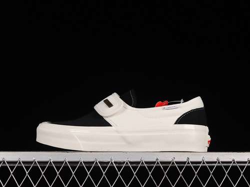 240VN0A3J9FPZGFEAR OF FOG X SLIPON 47 V DX WHITEBLACKWHITEWOMAN3539MAN4044