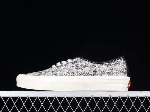 250VN0A4BV94I9OG AUTHENTIC LX ACID WASH BLACKMARSHMALLOWWOMAN3539MAN4044