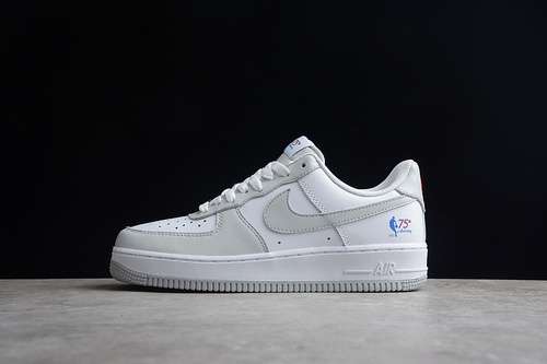 320AA6902201AIR FORCE 1 LOW NBA 75TH WHITEWHITEGREYWOMAN3639MAN4045