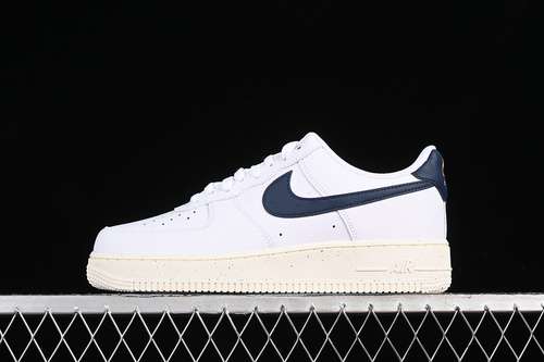 280FZ6768100AIR FORCE 1 07 LOW WHITEOBSIDIANPALE IVORYMETALLIC GOLDUNISEX3645