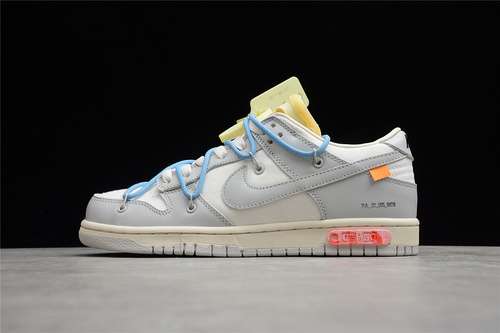480DM1602115OW X SB DUNK LOW LIGHT GREYBLUEWHITEWOMAN3639MAN4047