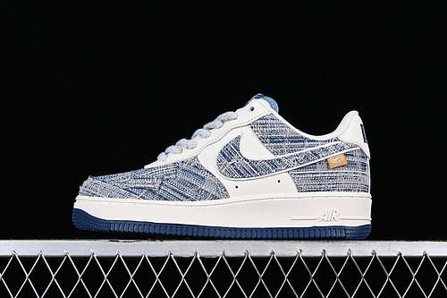 320FB0607077AIR FORCE 1 07 LOW BRUSHED PATCH WHITEGREYBLUEWOMAN3639MAN4045