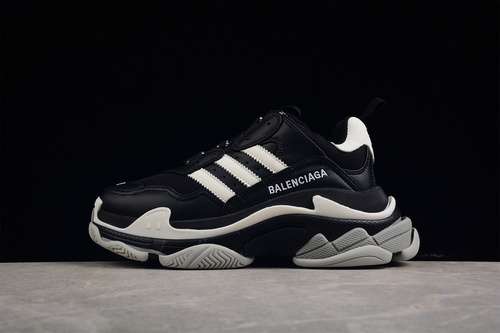 550W3RN31001BALENCIAGA TRIPLE S SNEAKERS X AD BLACKBLACKWHITEWOMAN3539MAN4046
