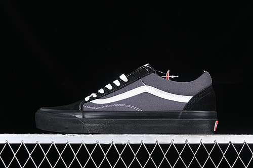 220VN0A4P3XTJ1VANS VAULT OG OLD SKOOL LX BLACKFORGED IRONWOMAN3539MAN4044