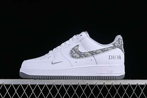 300CW2288111AIR FORCE 1 07 LOW WHITEGREYWOMAN3639MAN4045