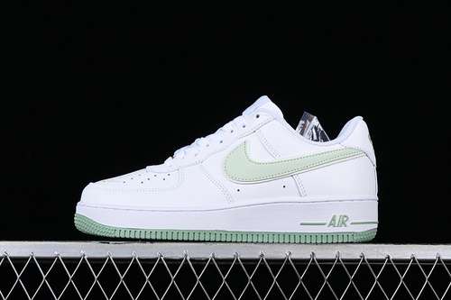 300CV5696968AIR FORCE 1 07 LOW SWOOSH WHITEGREENWOMAN3639MAN4045