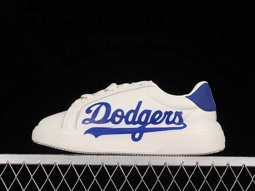 2803ASXXP12N07BLDNY MLB CHUNKY LINER CASUAL SPORTS SHOES WHITEWHITEDARK BLUE