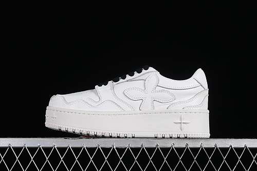 410SMFK WU XUANYIx27S SAME HOT LITTLE WHITE SHOES WHITEBLACKWOMAN3540