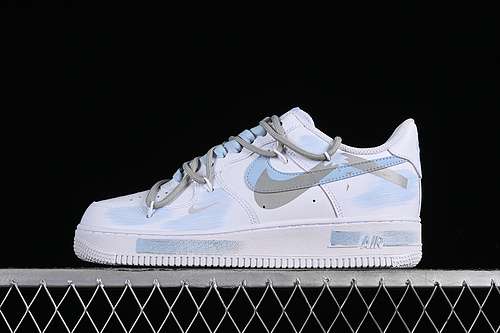 340ZH0316020AIR FORCE 1 07 LOW WHITEBLUEGREYWOMAN3639MAN4045