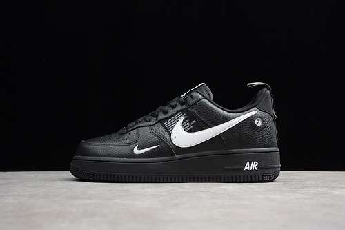AJ7747001AIR FORCE 1 LOW 07 LV8 UTILITY BLACKWHITEBLACKTOUR YELLOW