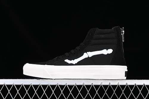 250VN000ZSJSZPBLENDS VANS VAULT OG STYLE 36 WHITEBLACKWOMAN3539MAN4044