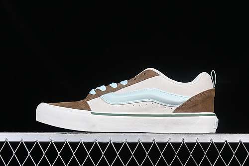 230VN0009QCBLU1VANS CLASSICS KNU SKOOL WHITEGREENBROWNWOMAN3539MAN4044