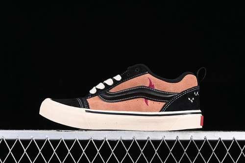 240VN0009QCYS8VANS KNU SKOOL DISNEY GREYBROWNBLACKWOMAN3539MAN4045
