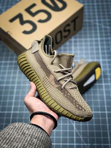280FX9033YEEZY BOOST 350 V2 EARTHEARTHEARTHWOMAN3639MAN4048
