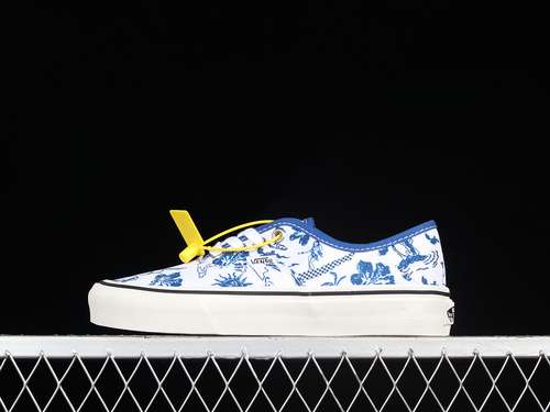250VN0A5HYPAXVAUTHENTIC SNEAKER BLUEBLUEWHITEWOMAN3539MAN4044