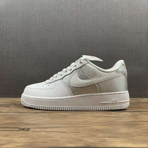 270DD6629100AIR FORCE 1 LOW 07 WHITEMETALLIC SILVERWHITEWOMAN3639MAN4045